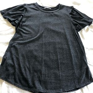 Dark heathered grey top